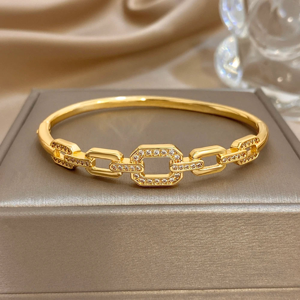 Greatera Luxury Zircon Decoration Golden Plated Cuff Bangle Women High Quality Hollow Square Original Design Bracelet Jewelry