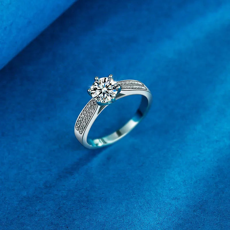 Starlight Queen Ring 2 Carat Moissanite Women's PT950 Platinum - Starry sparkle, queen aura, ideal for daily commute